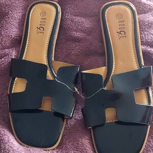 Sandal